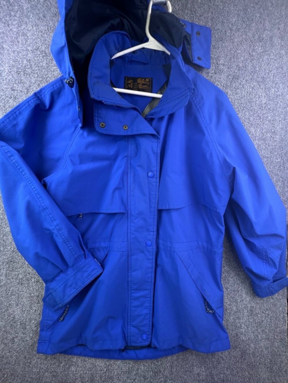 Eddie Bauer Women’s Blue Full Zip Hooded Jacket Size Medium Windbreaker Pockets